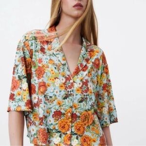 ZARA Flowy Printed Short Sleeve Button Down Top